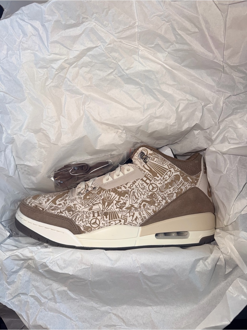 Jordan 3 Retro “Laser” Sneaker - Taupe/White